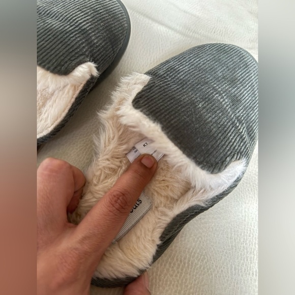 J. Crew crewcuts boy corduroy Slippers - Picture 4 of 9